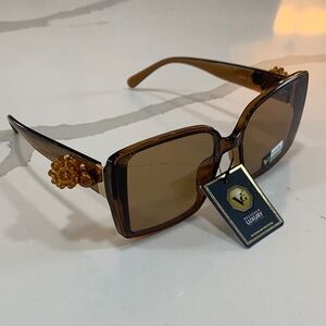Wide Frame NWT embellished sunglasses